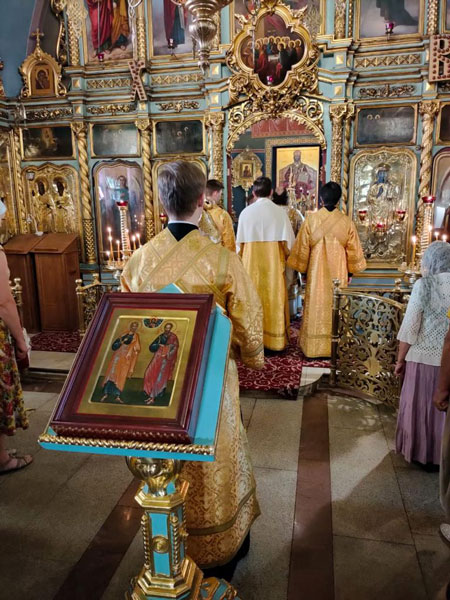 Престольный праздник в храме иконы Божией Матери «Знамение» в Аксиньино