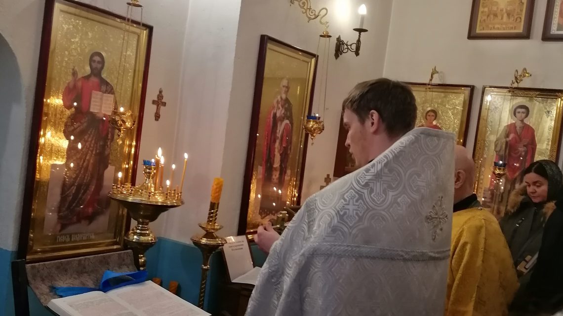 В колокольне бывшего Казанского Головинского монастыря молитвенно встретили праздник Богоявления Господня