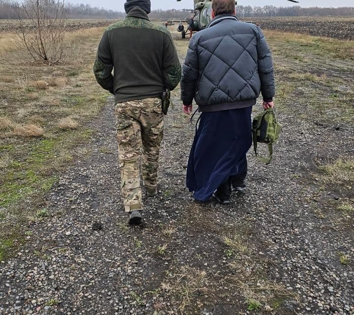 Очередную поездку в Белгородскую область для передачи участникам СВО гуманитарной помощи от прихода совершил настоятель храма иконы Божией Матери «Знамение» в Аксиньино иерей Владимир Герасимов