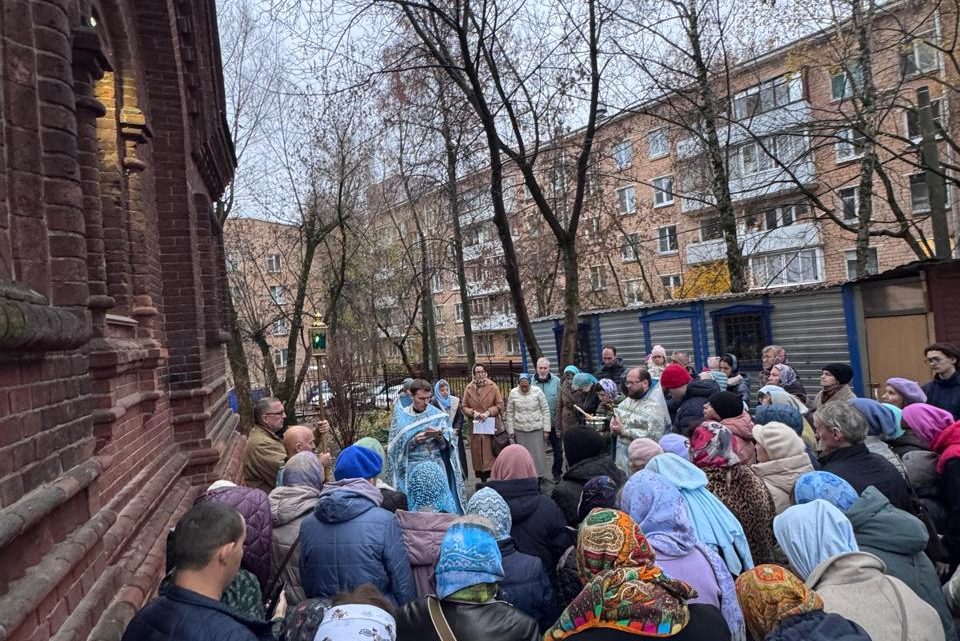 Праздник Казанской иконы Божией Матери молитвенно встретили в Аксиньино и Головино