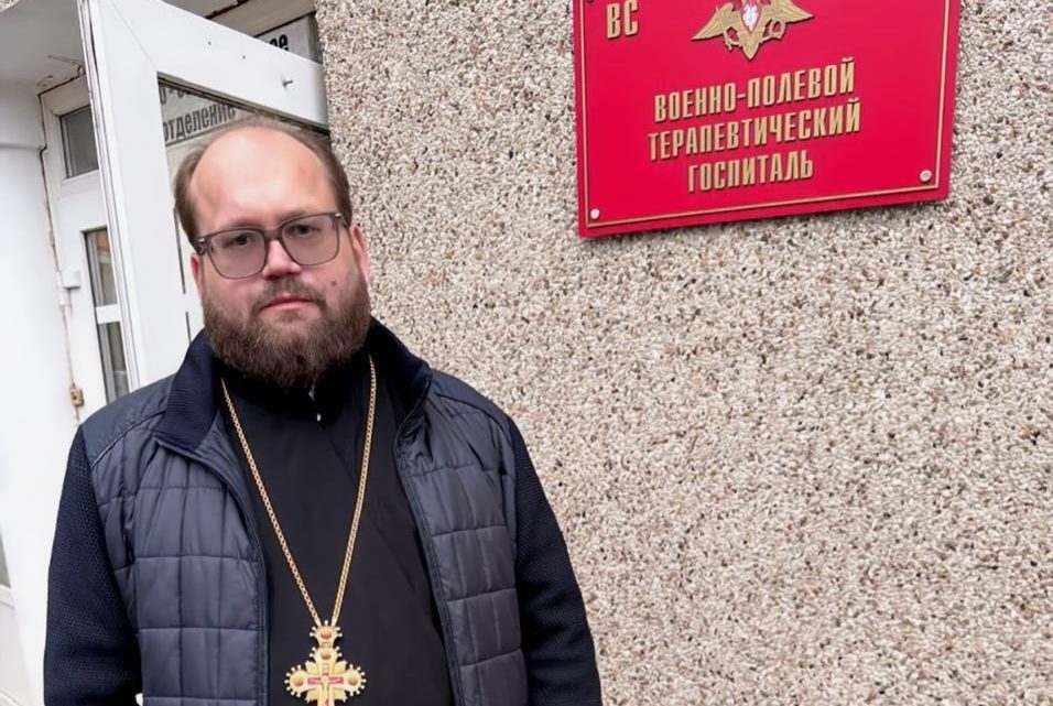 Настоятель храма иконы Божией Матери «Знамение» в Аксиньино совершил очередную поездку в город Белгород для передачи гуманитарного груза Белгородскому военному госпиталю